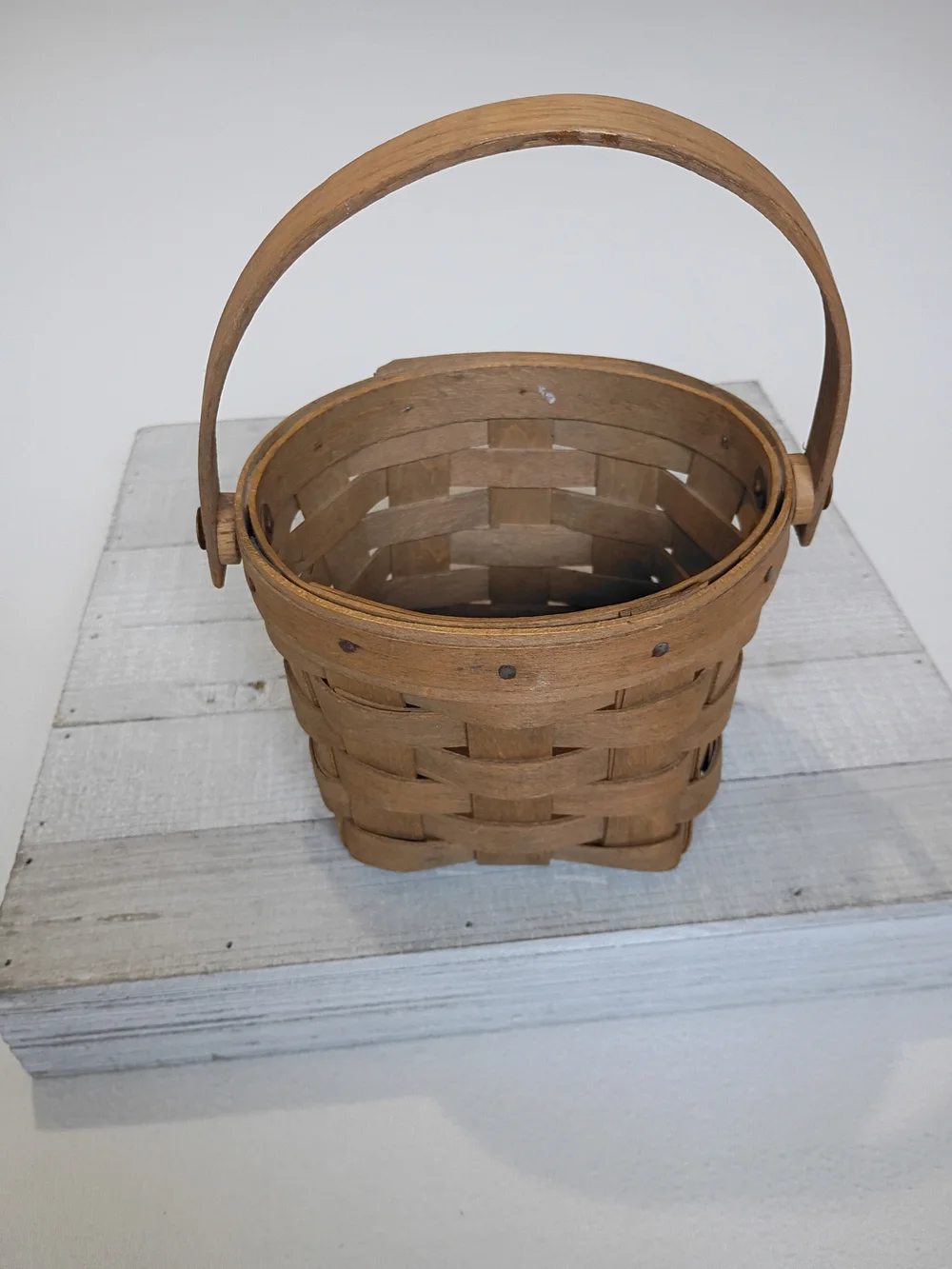Vintage 1985 Longaberger 5 Inch Measuring Round Basket Swing Handle Signed NSP